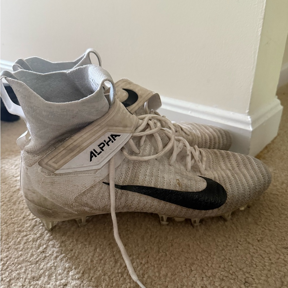 Men’s Size 12 Nike Alpha Football Cleats